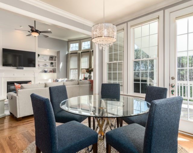 Jakie wybrać oświetlenie do salonu?