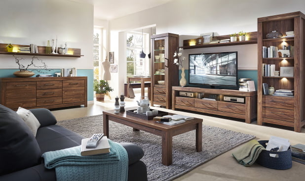 Jaki kolor ścian do ciemnych mebli w salonie?